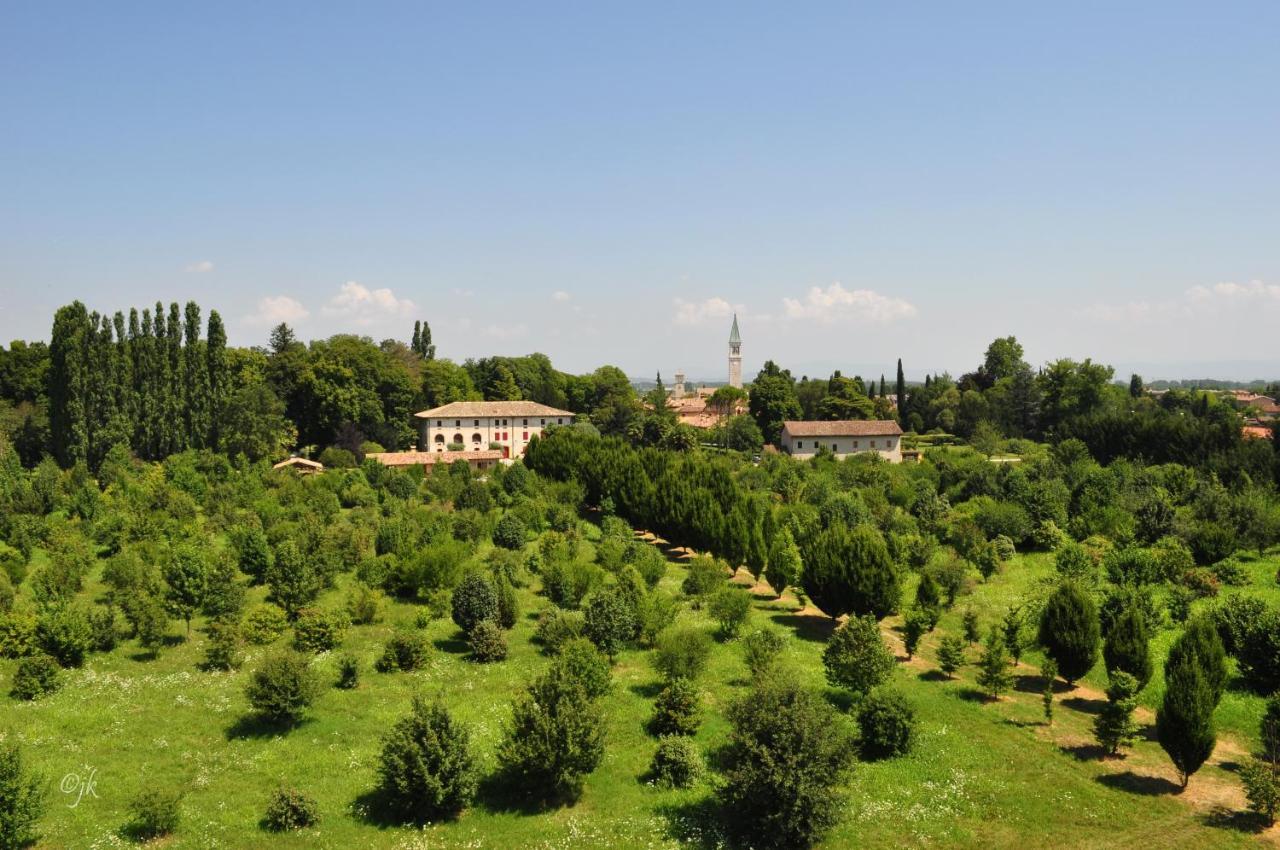 Villa Iachia Ruda Luaran gambar